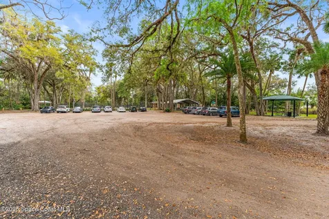 515 N Division Street Oviedo FL 32765