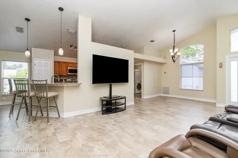 510 Entrada Street SE Palm Bay FL 32909