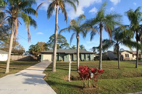 1011 Colonial Avenue SE Palm Bay FL 32909
