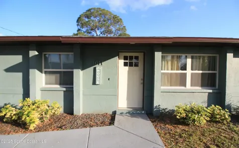 1011 Colonial Avenue SE Palm Bay FL 32909