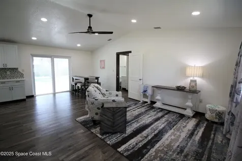 1011 Colonial Avenue SE Palm Bay FL 32909