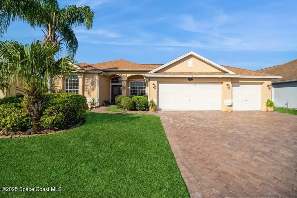 4467 Montreaux Avenue Melbourne FL 32934