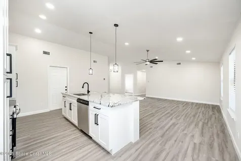 612 Rostock Circle NW Palm Bay FL 32907