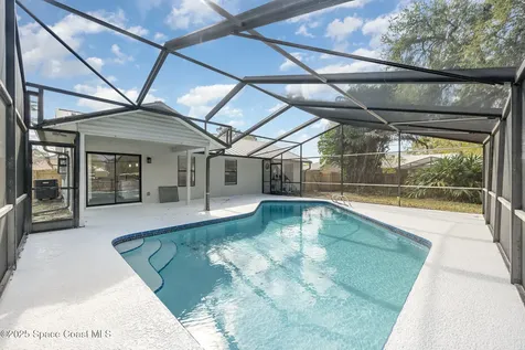 612 Rostock Circle NW Palm Bay FL 32907