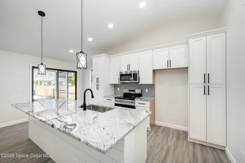 612 Rostock Circle NW Palm Bay FL 32907