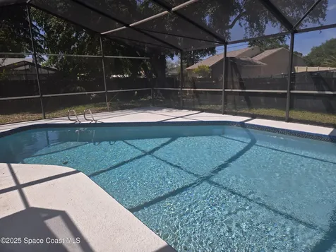 612 Rostock Circle NW Palm Bay FL 32907