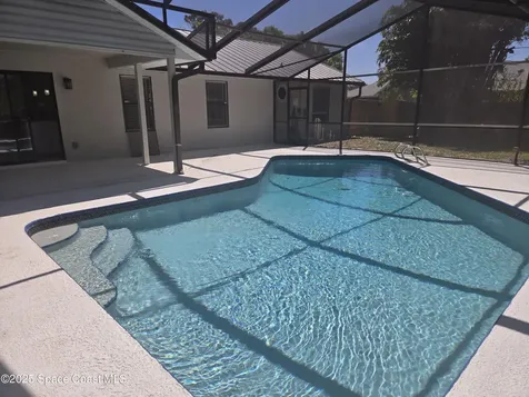 612 Rostock Circle NW Palm Bay FL 32907