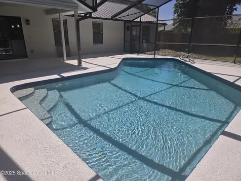 612 Rostock Circle NW Palm Bay FL 32907