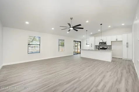 612 Rostock Circle NW Palm Bay FL 32907