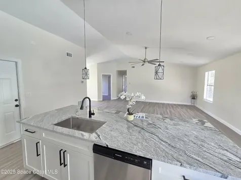 612 Rostock Circle NW Palm Bay FL 32907