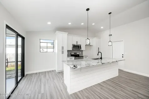 612 Rostock Circle NW Palm Bay FL 32907