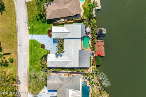 561 Capri Road Cocoa Beach FL 32931