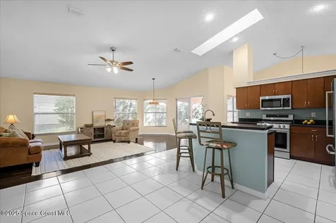 295 Oak Lake Road Melbourne FL 32901