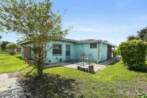 605 Clarke Avenue Melbourne FL 32935