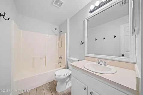 941 Palo Alto Street SE Palm Bay FL 32909