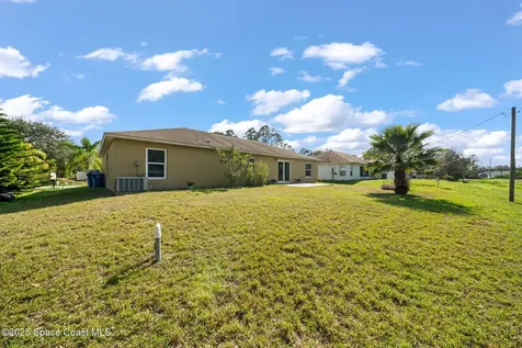 941 Palo Alto Street SE Palm Bay FL 32909