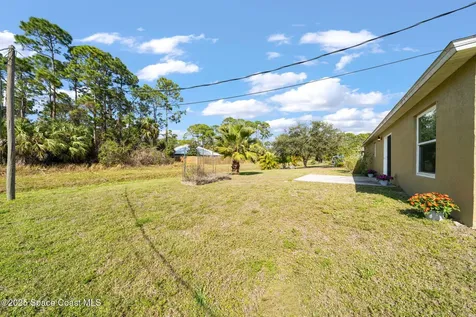 941 Palo Alto Street SE Palm Bay FL 32909
