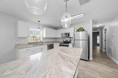 941 Palo Alto Street SE Palm Bay FL 32909
