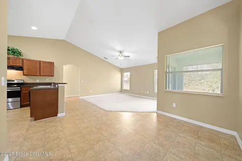 935 Palo Alto Street SE Palm Bay FL 32909