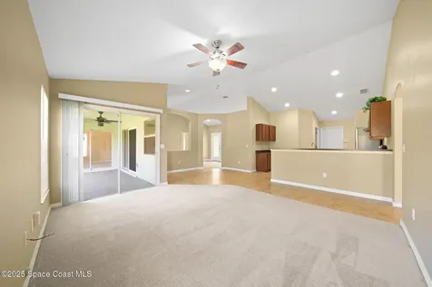 935 Palo Alto Street SE Palm Bay FL 32909