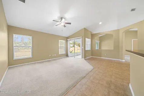 935 Palo Alto Street SE Palm Bay FL 32909