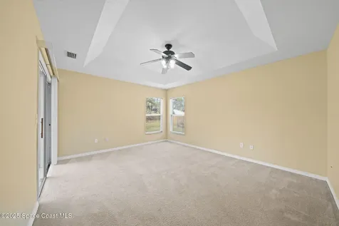 935 Palo Alto Street SE Palm Bay FL 32909