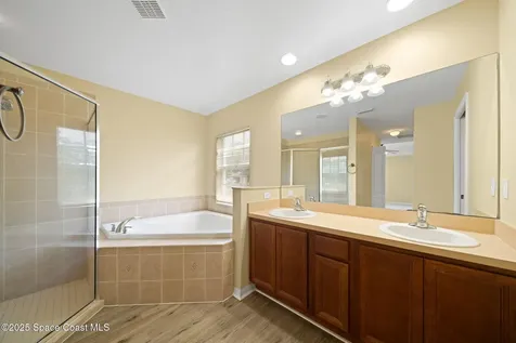 935 Palo Alto Street SE Palm Bay FL 32909