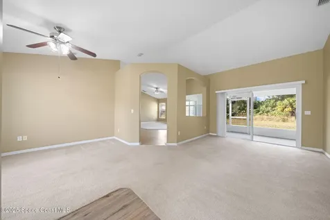 935 Palo Alto Street SE Palm Bay FL 32909