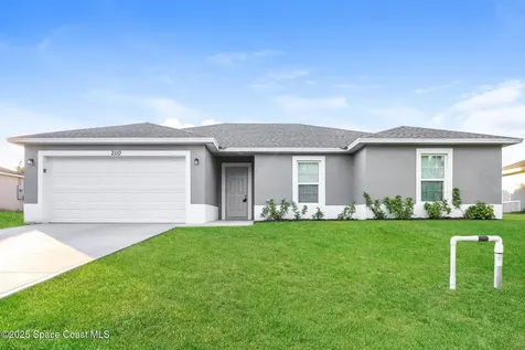 2110 Wagonwheel Avenue SE Palm Bay FL 32909