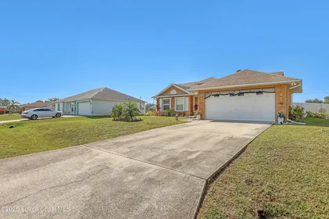 1618 Glendale Avenue NW Palm Bay FL 32907
