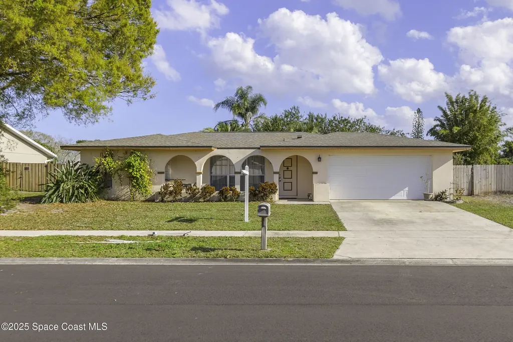 1544 Dowse Court NE Palm Bay FL 32905