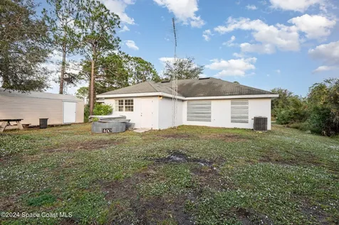 3162 San Salvador Avenue SE Palm Bay FL 32909