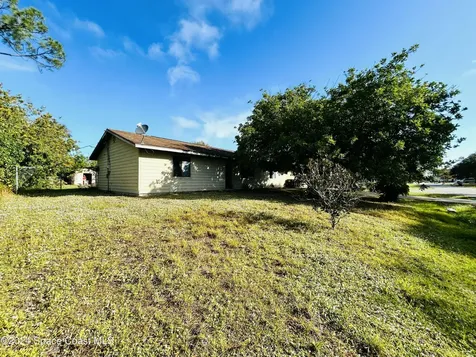 645 Ontario Street NW Palm Bay FL 32907