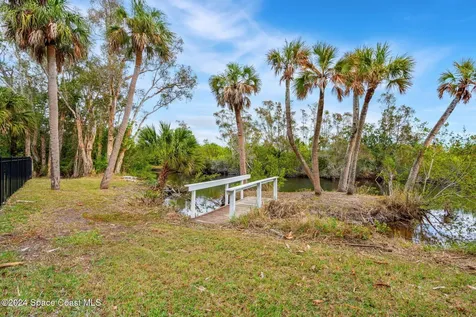 2010 S Courtenay Parkway Merritt Island FL 32952