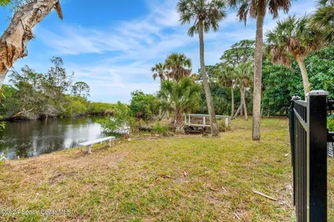 2010 S Courtenay Parkway Merritt Island FL 32952