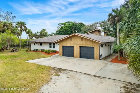 2010 S Courtenay Parkway Merritt Island FL 32952