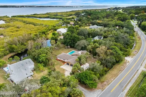 2010 S Courtenay Parkway Merritt Island FL 32952
