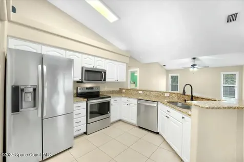 855 Highland Avenue NW Palm Bay FL 32907