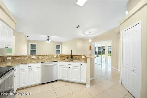 855 Highland Avenue NW Palm Bay FL 32907