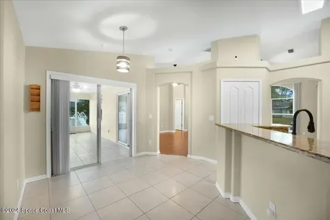 855 Highland Avenue NW Palm Bay FL 32907
