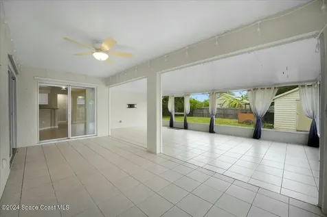 855 Highland Avenue NW Palm Bay FL 32907