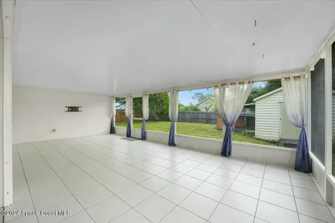 855 Highland Avenue NW Palm Bay FL 32907