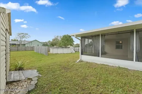 855 Highland Avenue NW Palm Bay FL 32907