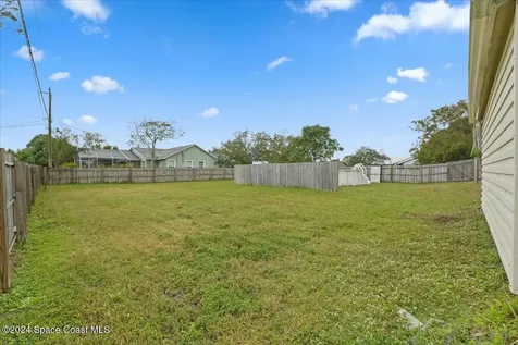 855 Highland Avenue NW Palm Bay FL 32907