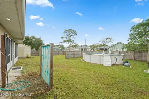 855 Highland Avenue NW Palm Bay FL 32907