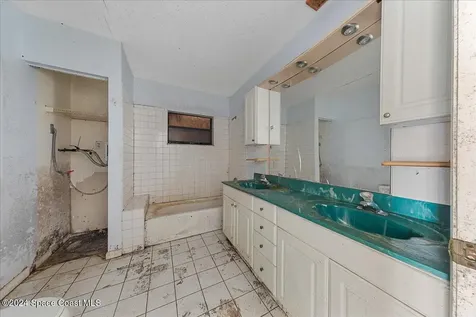 234 Michigan Avenue Indialantic FL 32903