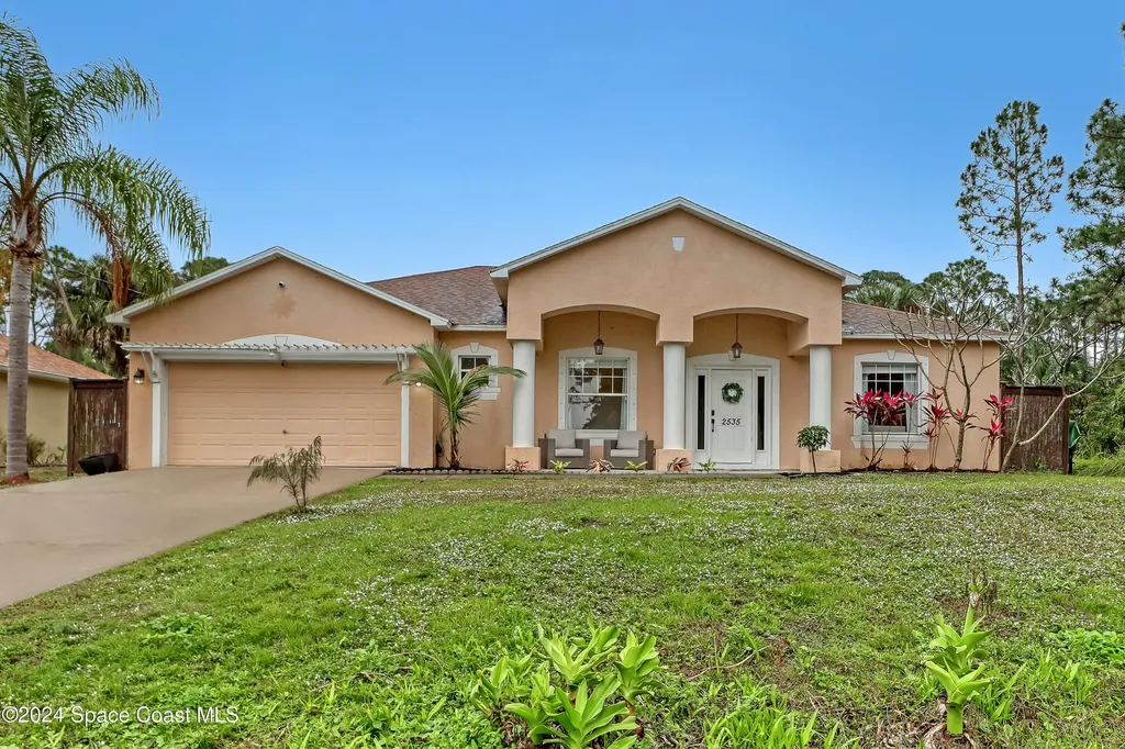 2535 Hagoplan Avenue SW Palm Bay FL 32908