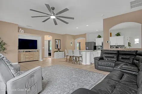 2535 Hagoplan Avenue SW Palm Bay FL 32908