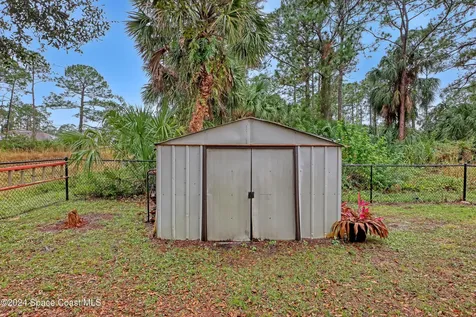 2535 Hagoplan Avenue SW Palm Bay FL 32908