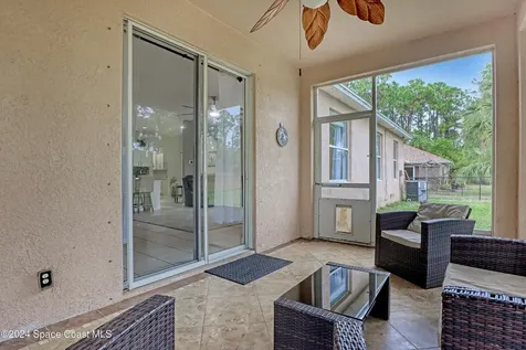2535 Hagoplan Avenue SW Palm Bay FL 32908